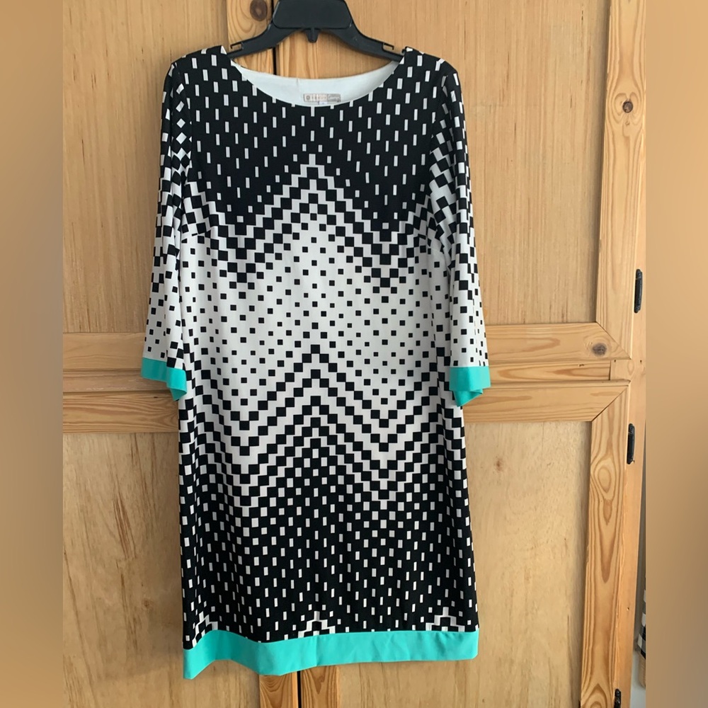 Chic Black and White Patterned Dress with Teal Accents by Signature Camryn Sz 12